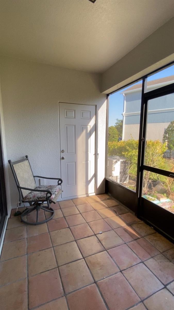 WINDSOR LAKE TWNHMS EAST - Residential