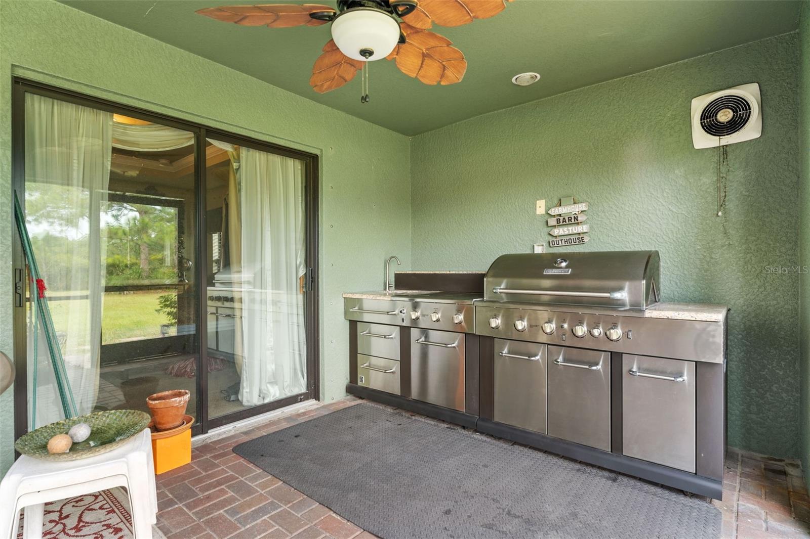 CHARLOTTE RANCHETTES - Residential