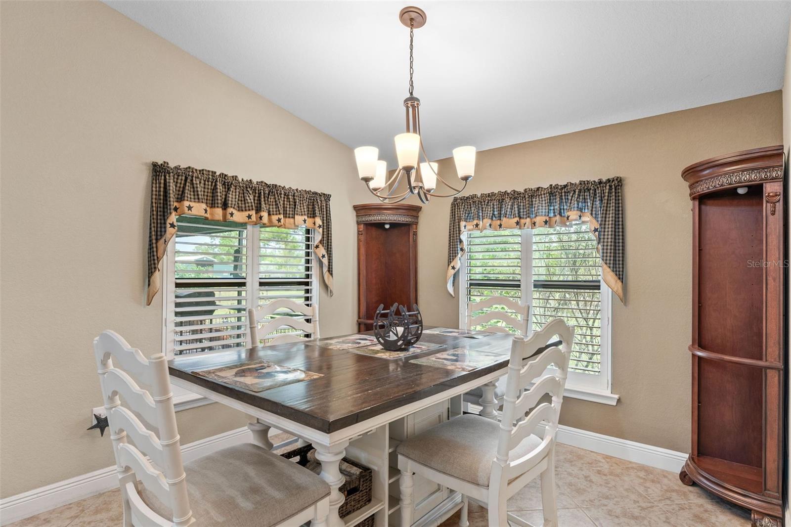 CHARLOTTE RANCHETTES - Residential