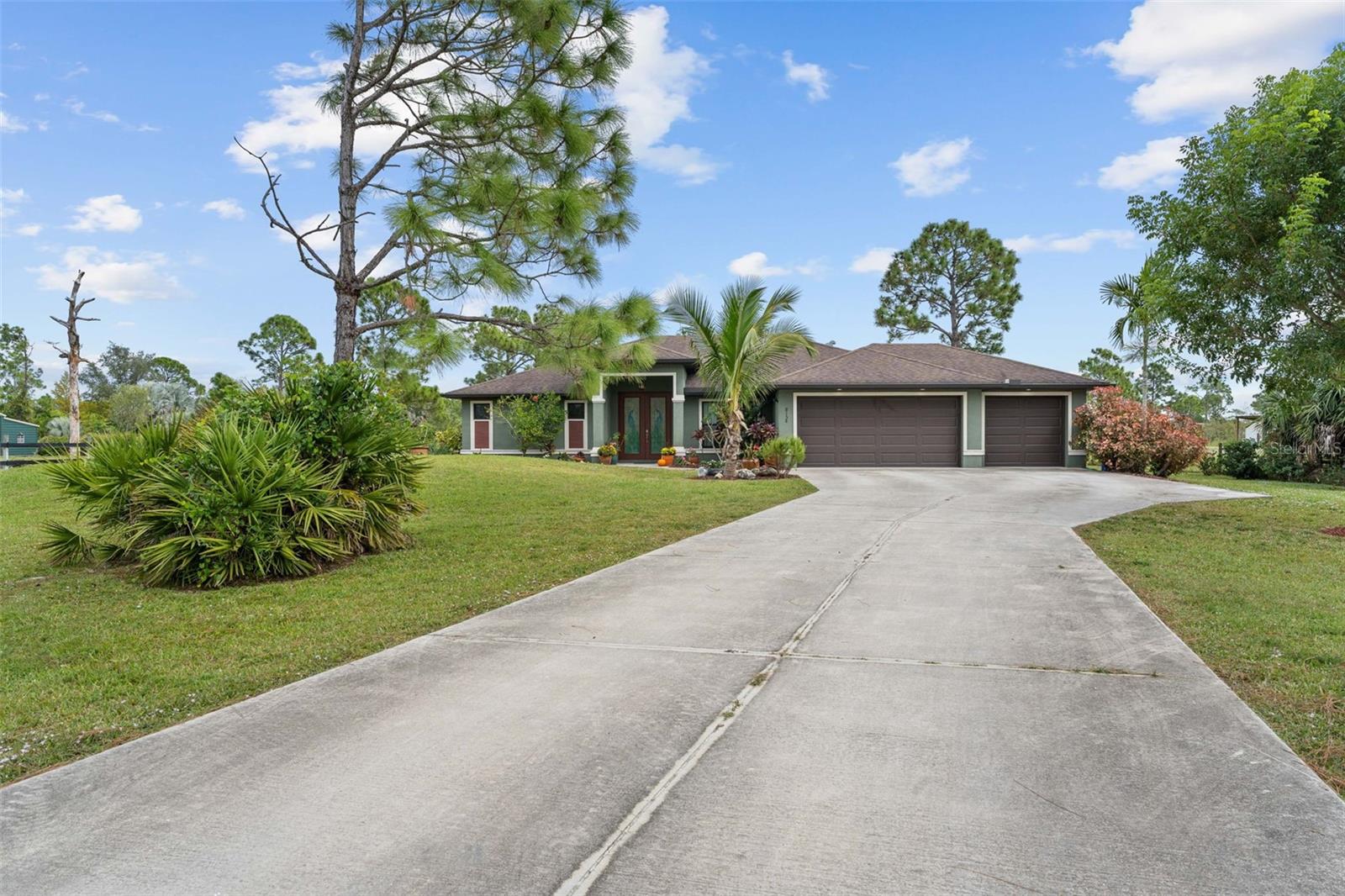 CHARLOTTE RANCHETTES - Residential