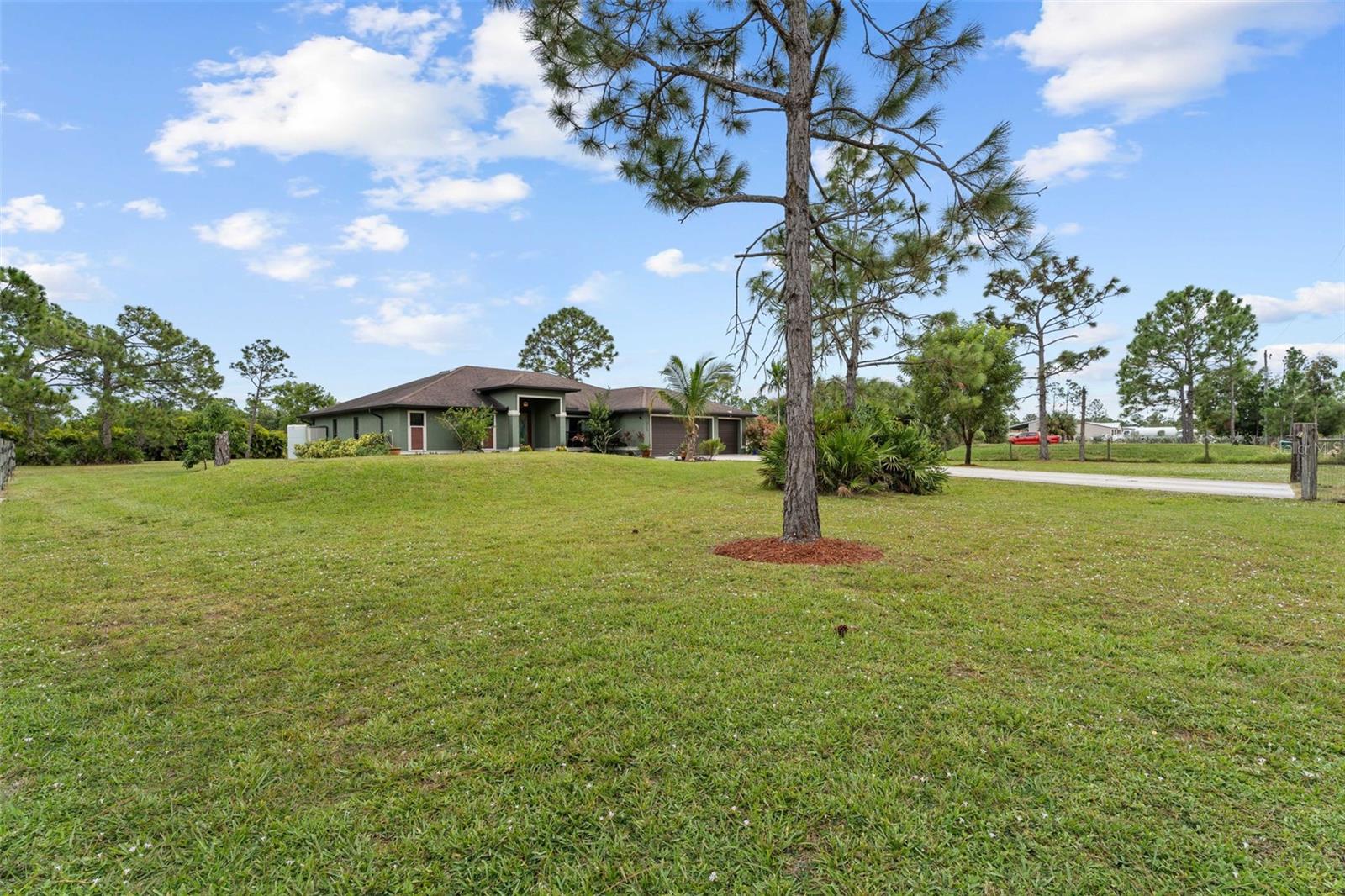 CHARLOTTE RANCHETTES - Residential