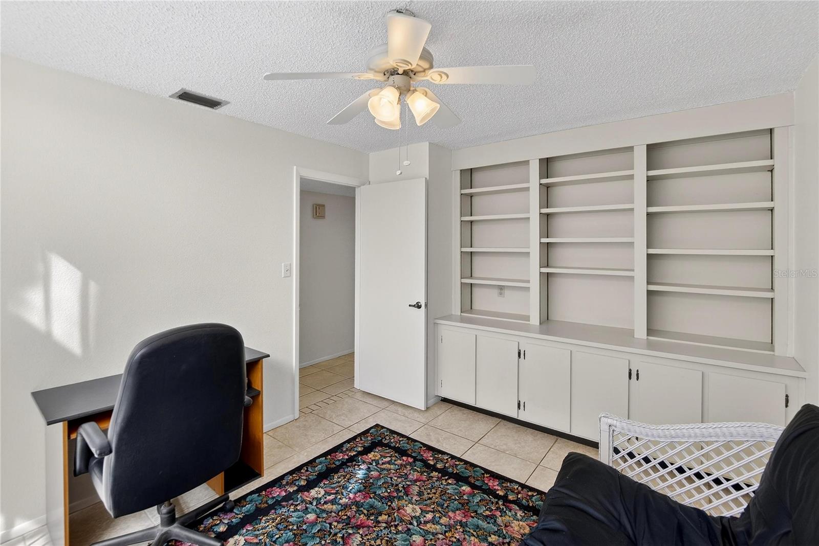 WALDEN LAKE FAIRWAY VILLAS UNI - Residential