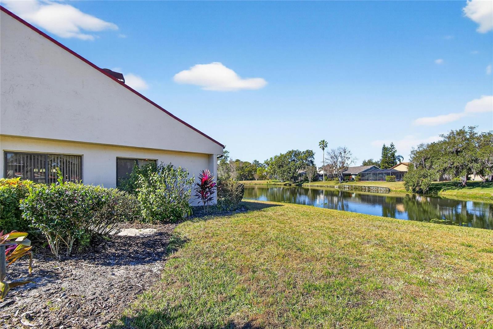 WALDEN LAKE FAIRWAY VILLAS UNI - Residential