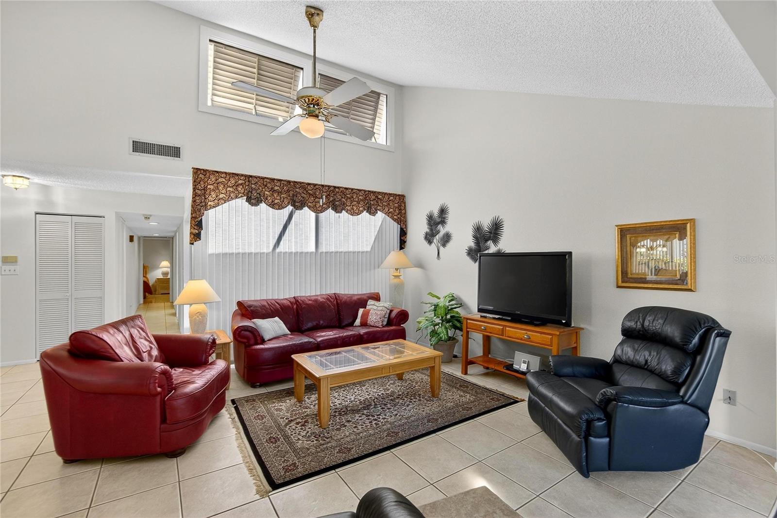 WALDEN LAKE FAIRWAY VILLAS UNI - Residential