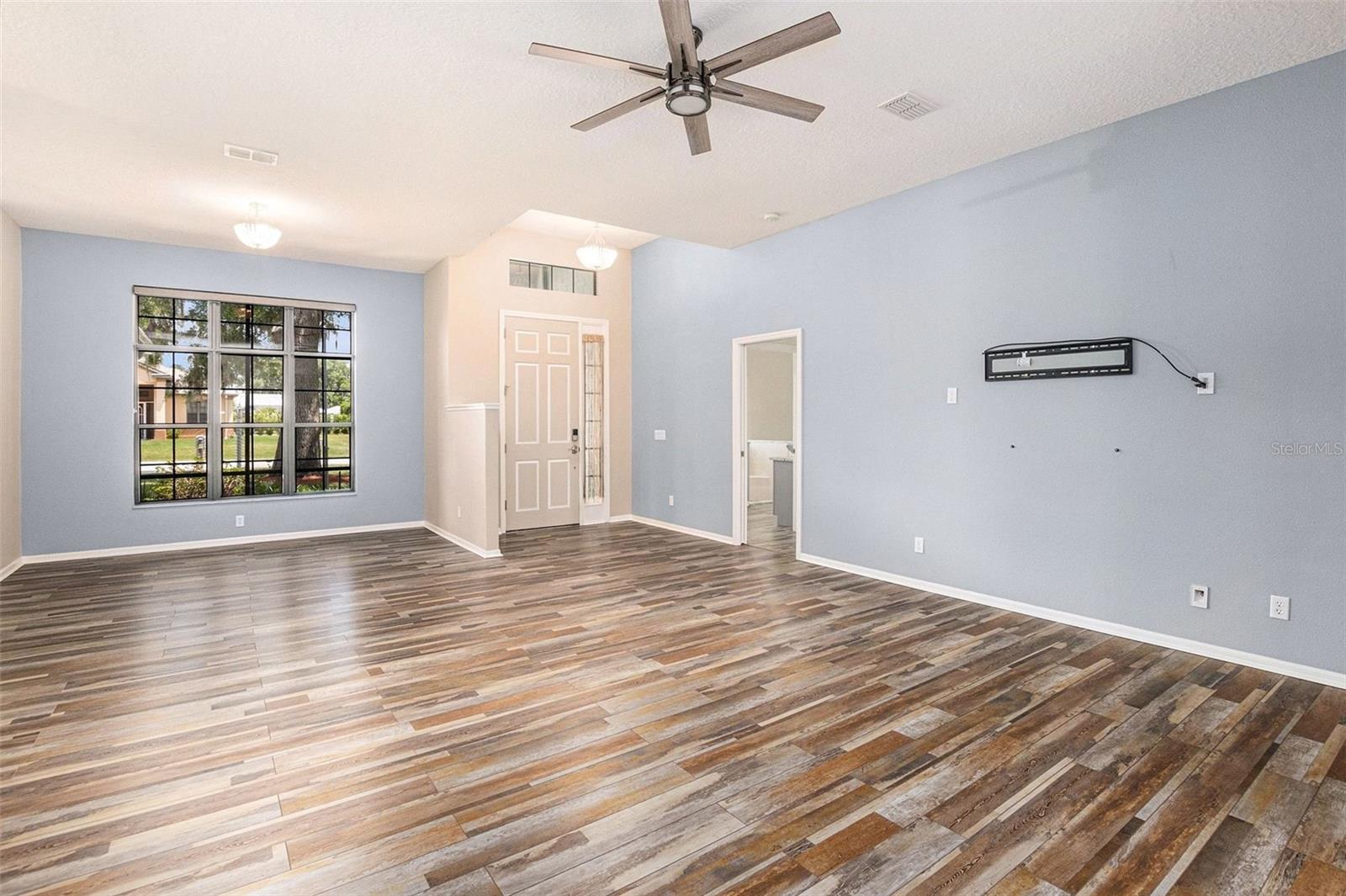 CANTERBURY LAKE ESTATE FIRST ADD - Residential