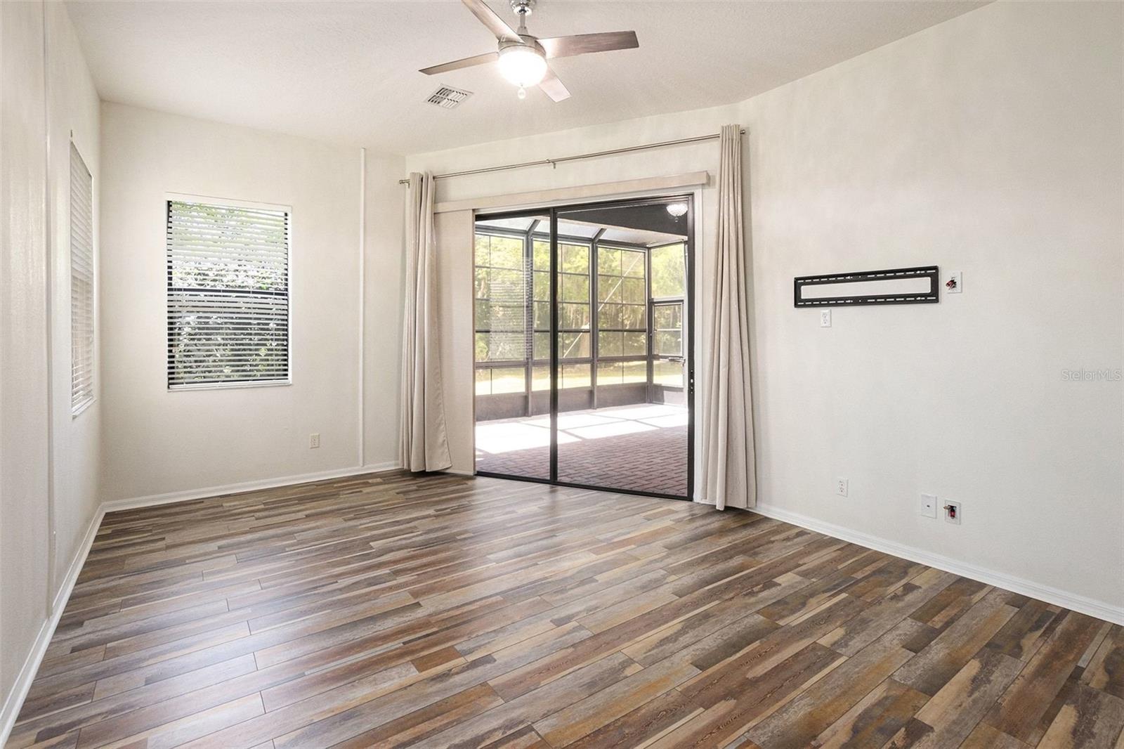 CANTERBURY LAKE ESTATE FIRST ADD - Residential