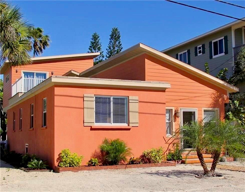Photo of 2219 Avenue C, Bradenton Beach, FL 34217 (MLS # A4710503)