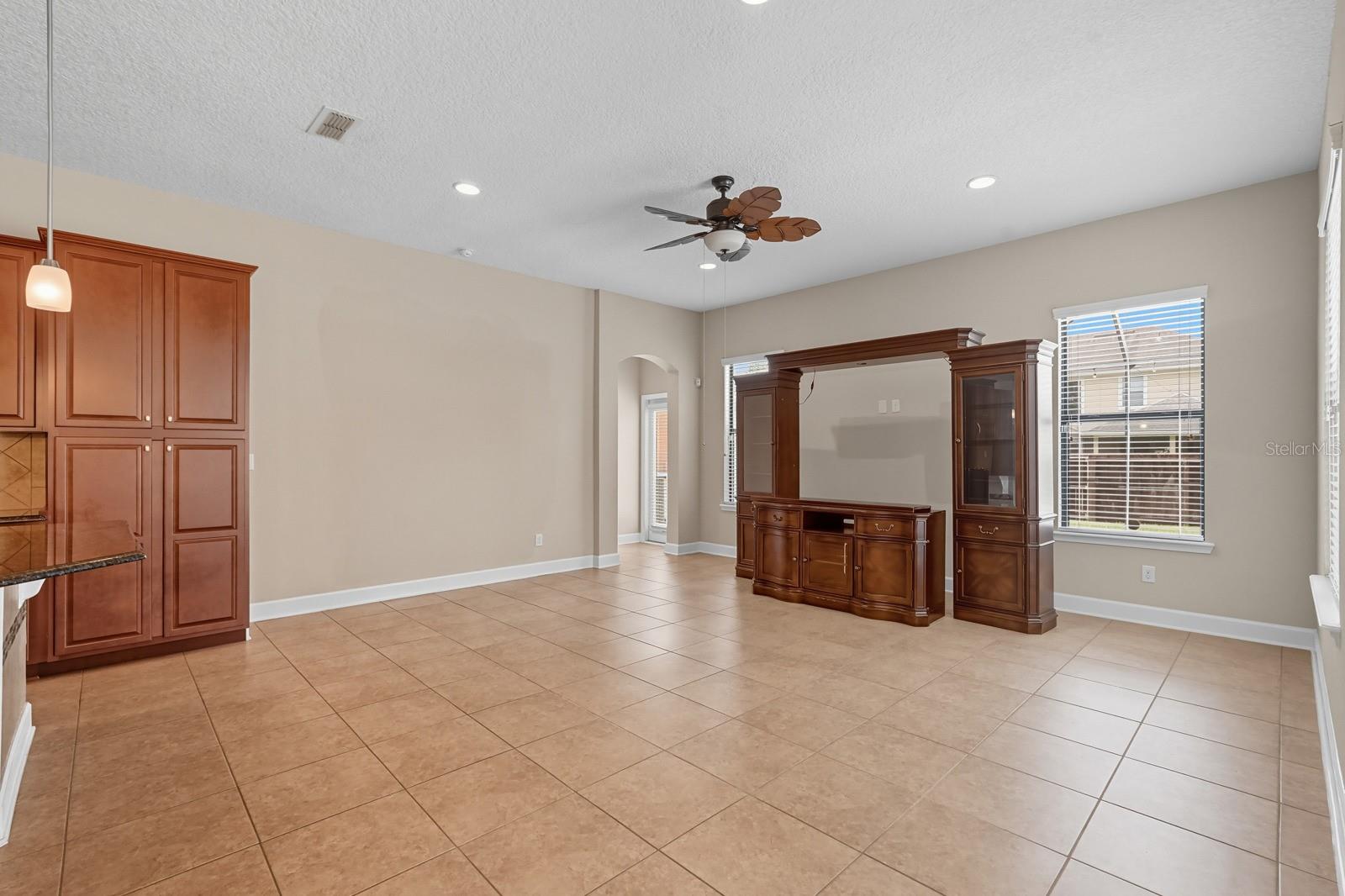 WHISPER RDG - Residential