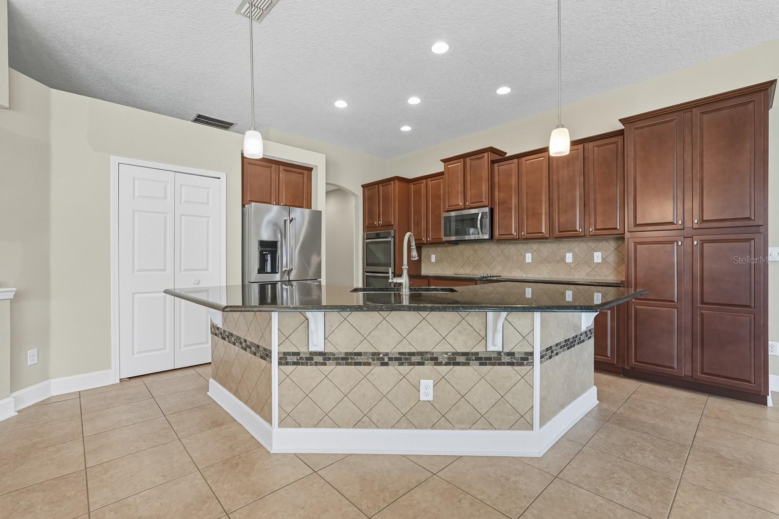 WHISPER RDG - Residential