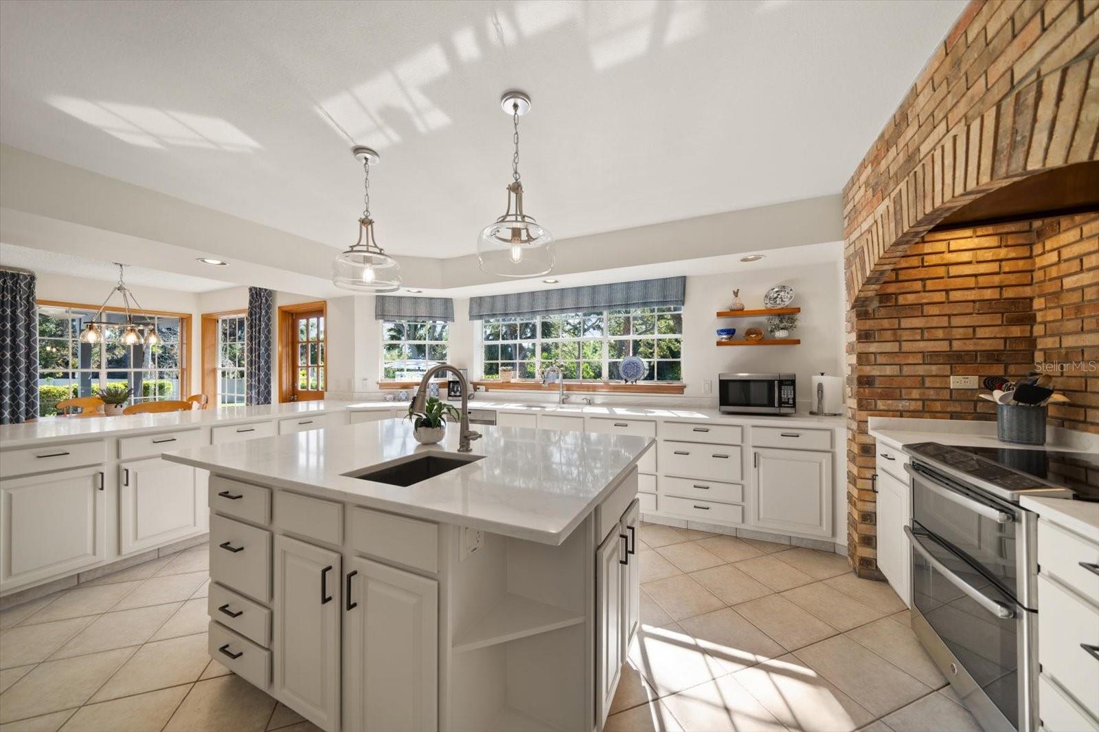 INDIAN SPRINGS - Residential