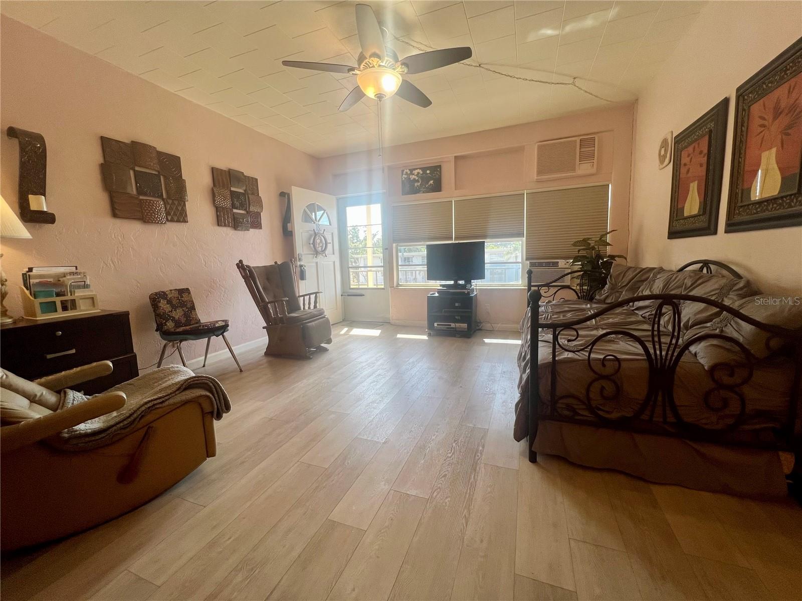 CLEARVIEW OAKS BLDG 1 - Residential