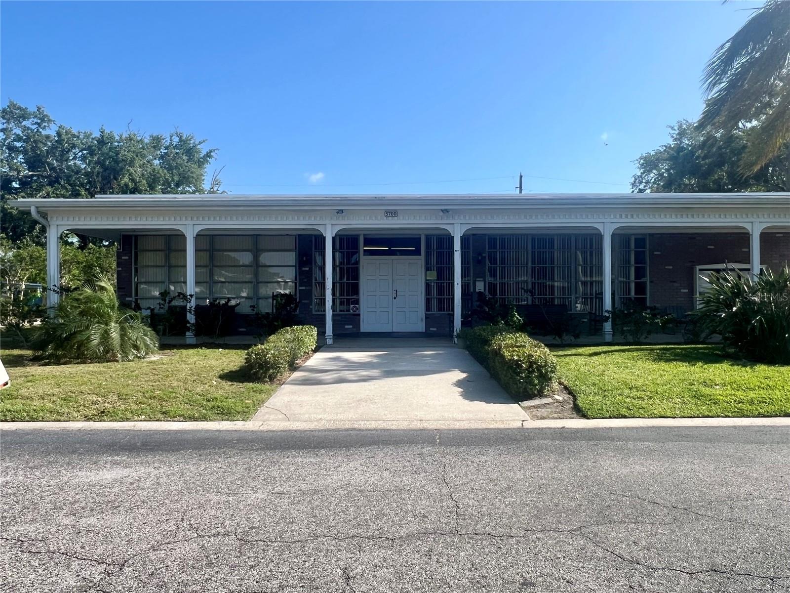 CLEARVIEW OAKS BLDG 1 - Residential