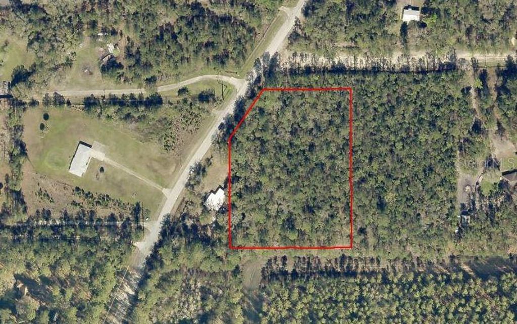 Photo of NE Hwy 314 Highway NE, Silver Springs, FL 34488 (MLS # OM727320)