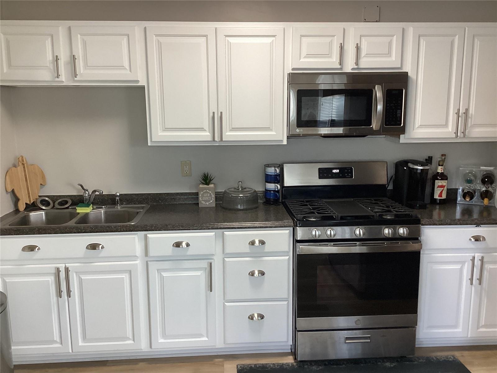 RIVERVIEW TERRACE REP - Residential Lease