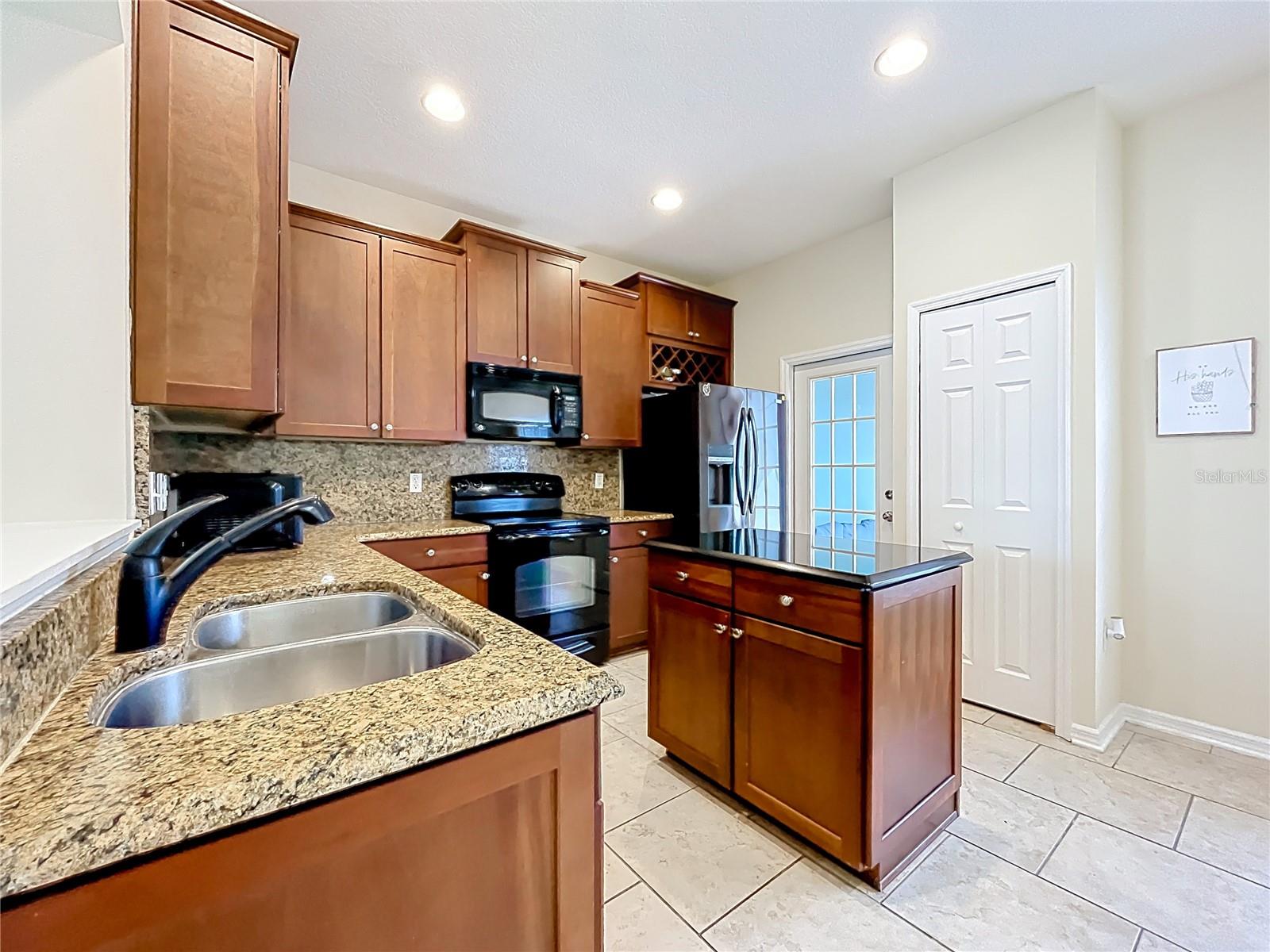 GROVELAND WATERSIDE POINTE PH 01 - Residential