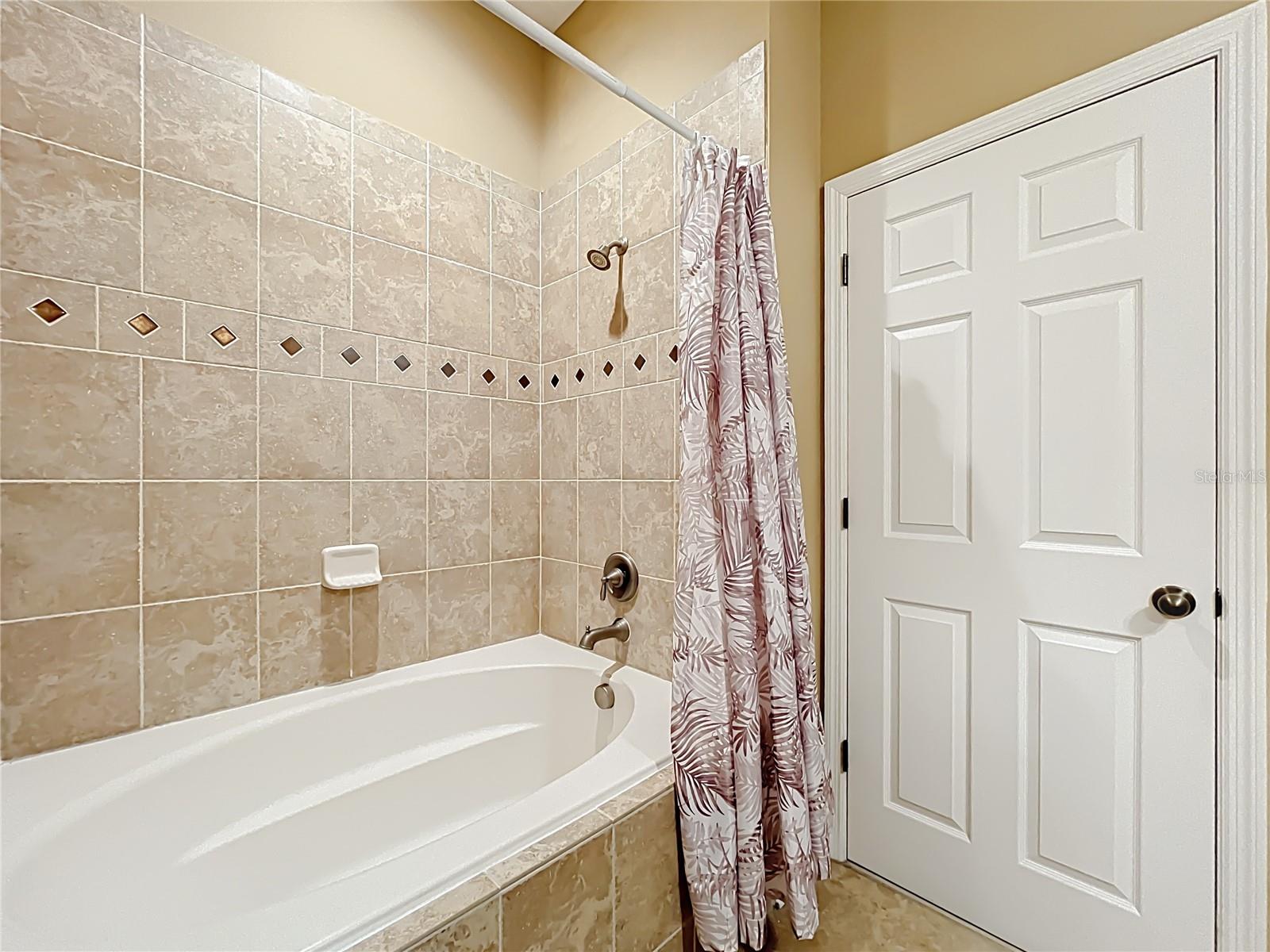 GROVELAND WATERSIDE POINTE PH 01 - Residential
