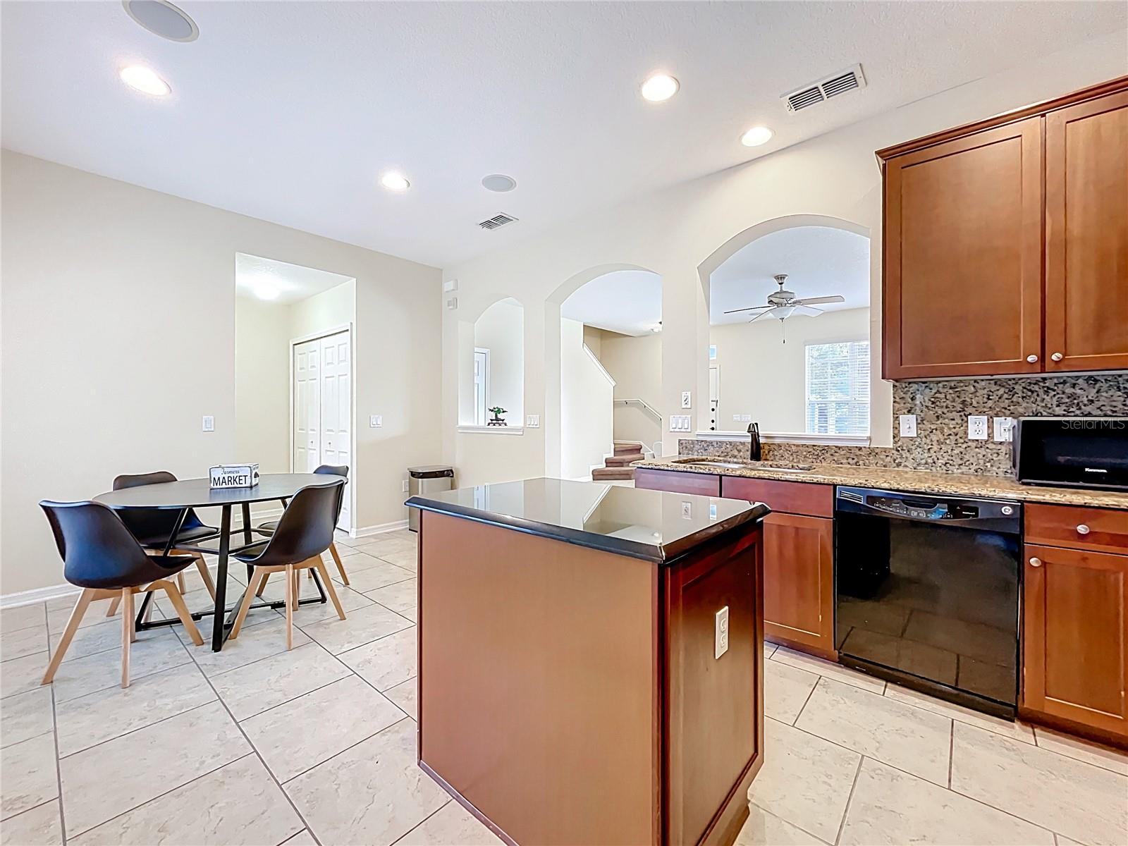 GROVELAND WATERSIDE POINTE PH 01 - Residential