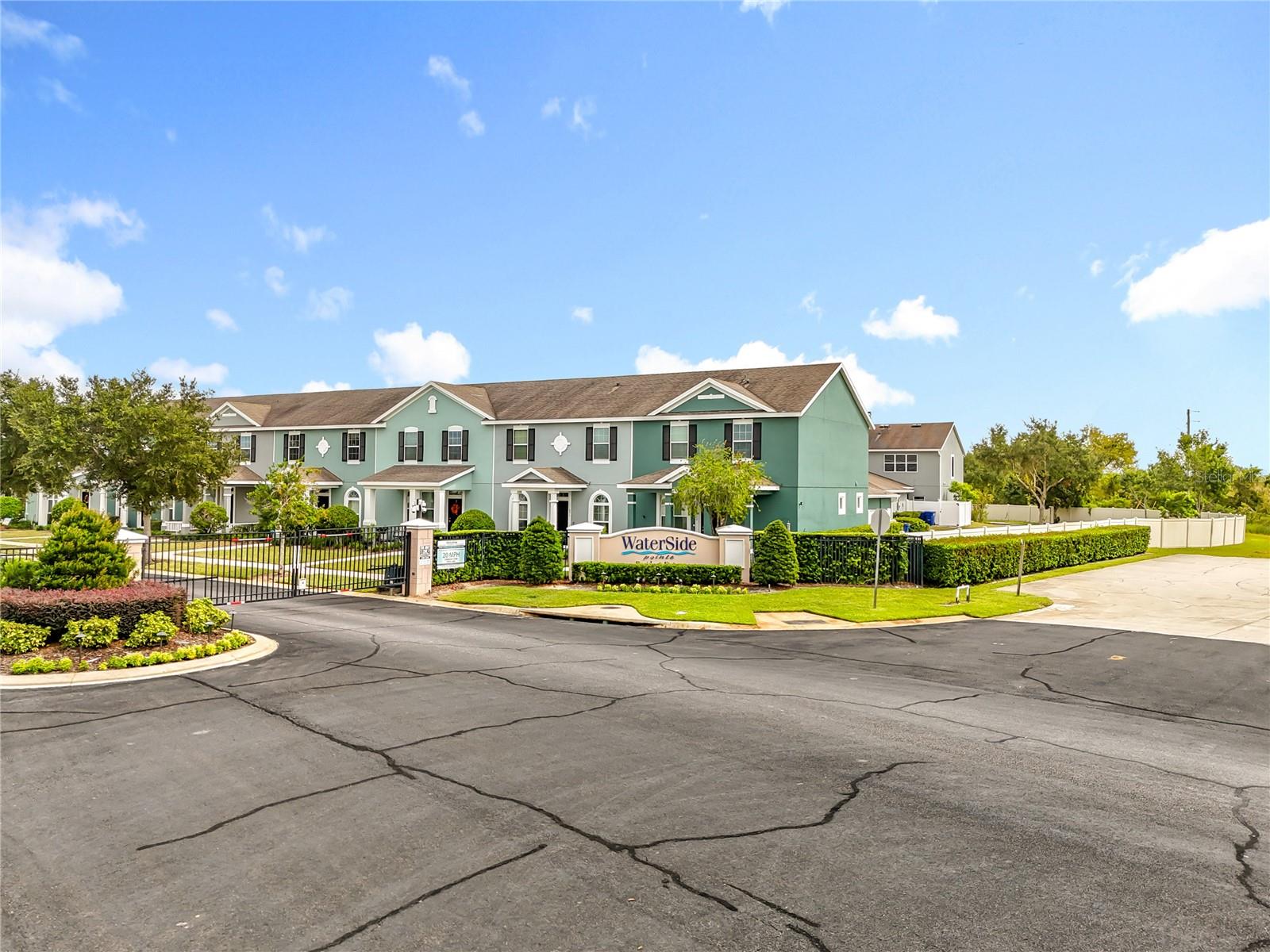 GROVELAND WATERSIDE POINTE PH 01 - Residential