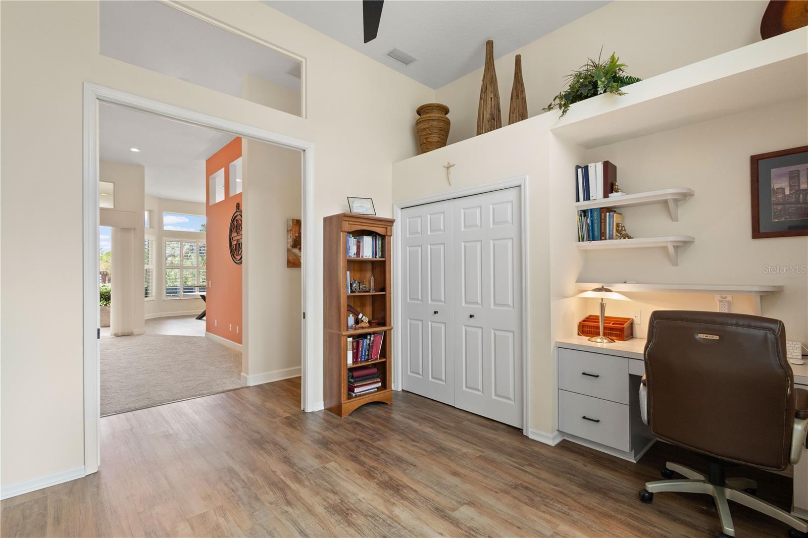 CALUSA LAKES - Residential