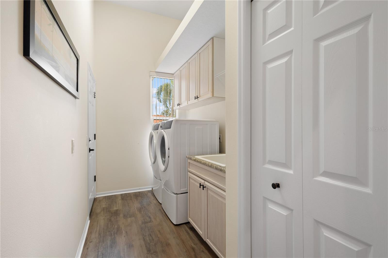 CALUSA LAKES - Residential