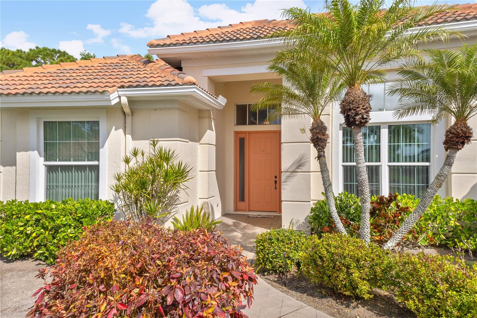 CALUSA LAKES - Residential