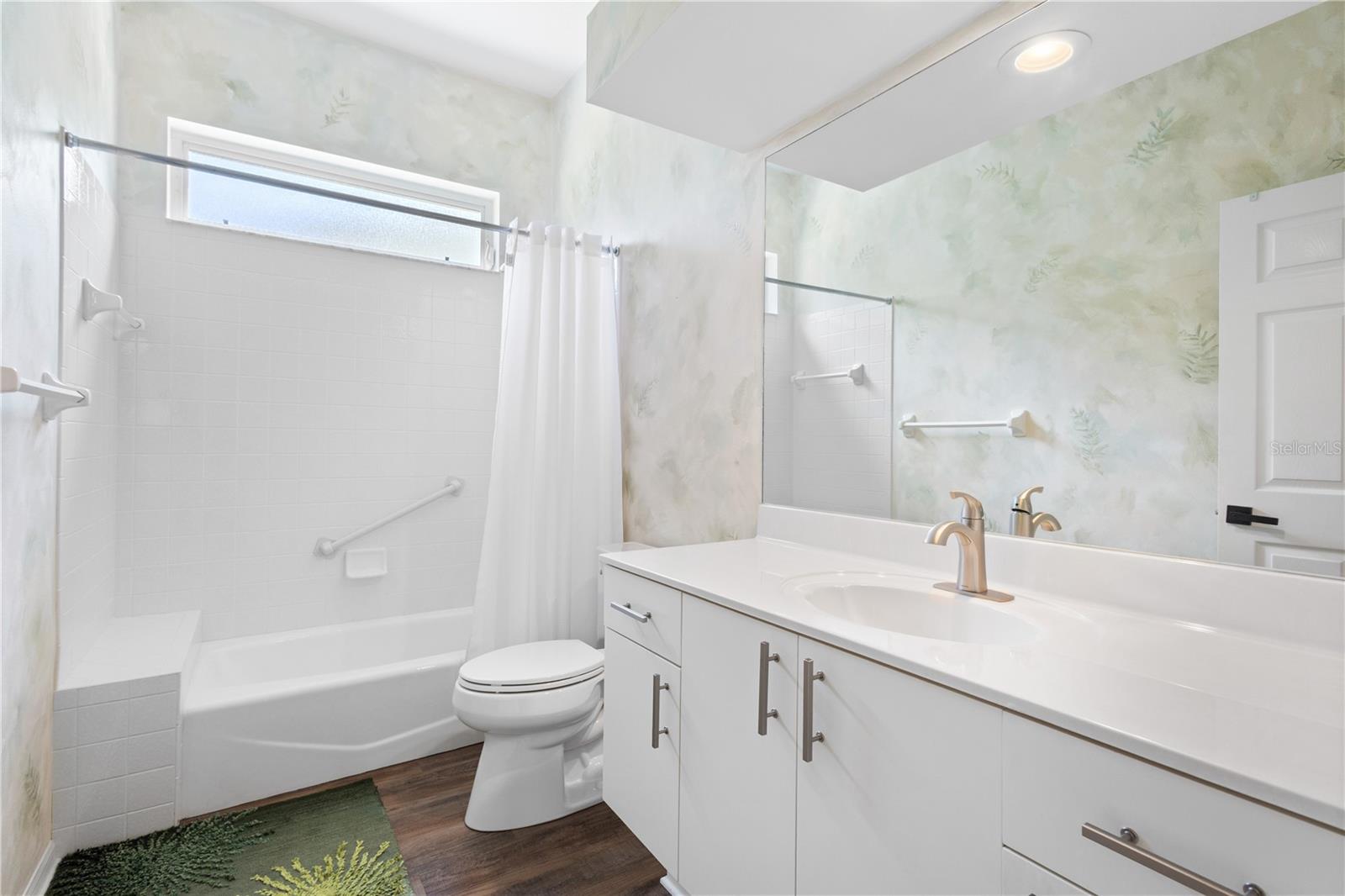 CALUSA LAKES - Residential