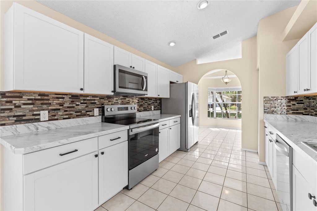 Photo of 1654 Portsmouth Lake Drive, Brandon, FL 33511 (MLS # TB8383630)