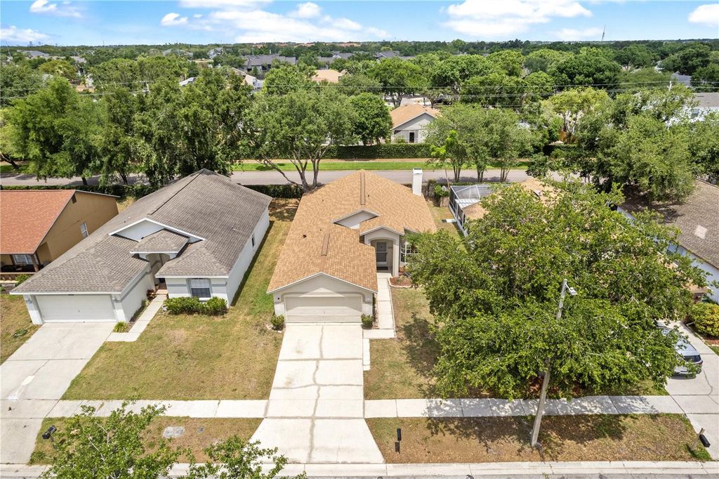 Photo of 1654 Portsmouth Lake Drive, Brandon, FL 33511 (MLS # TB8383630)