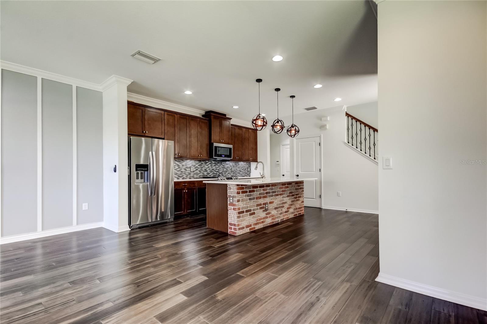 JACKSON SQUARE TWNHMS - Residential Lease