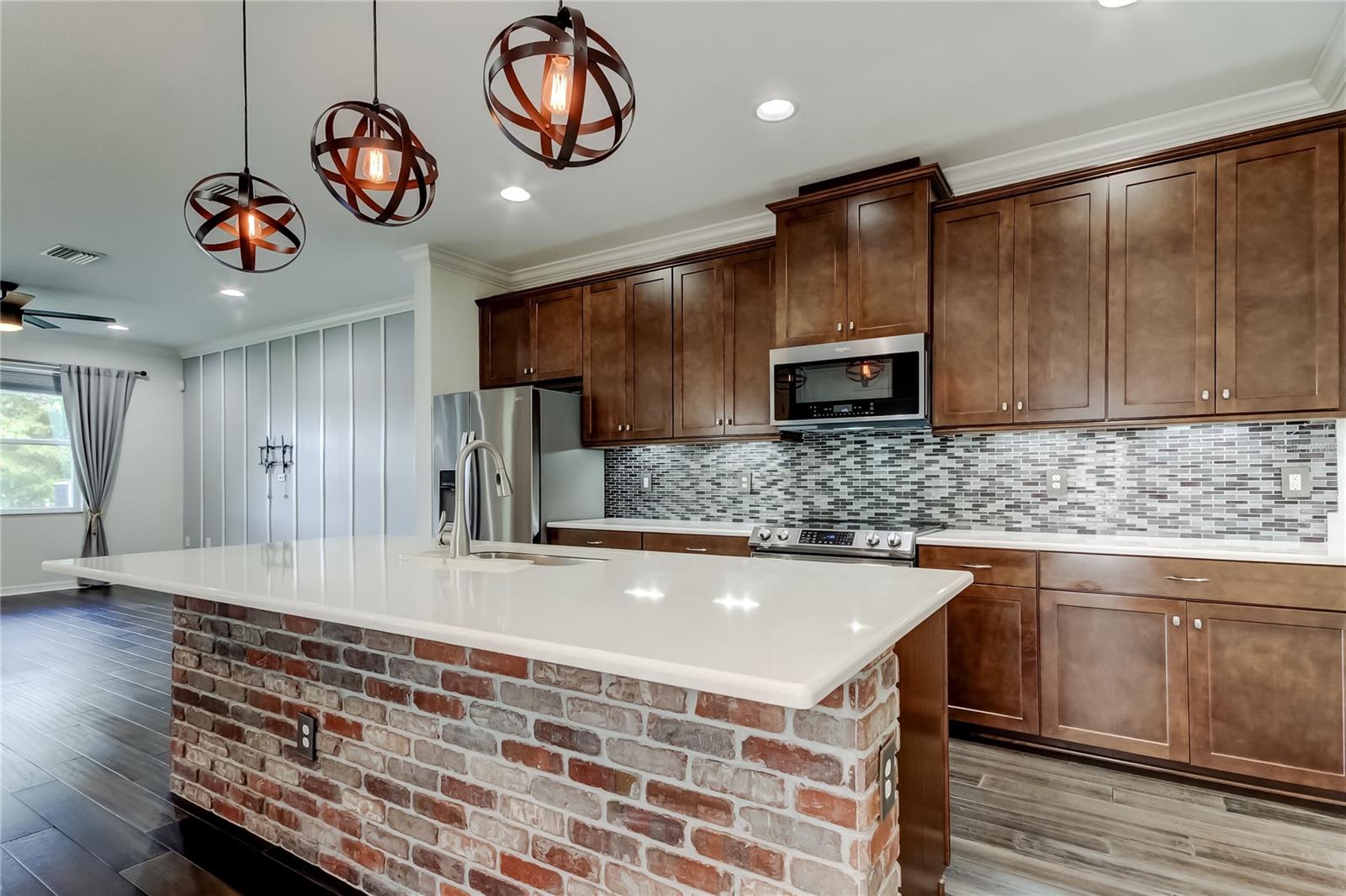 JACKSON SQUARE TWNHMS - Residential Lease