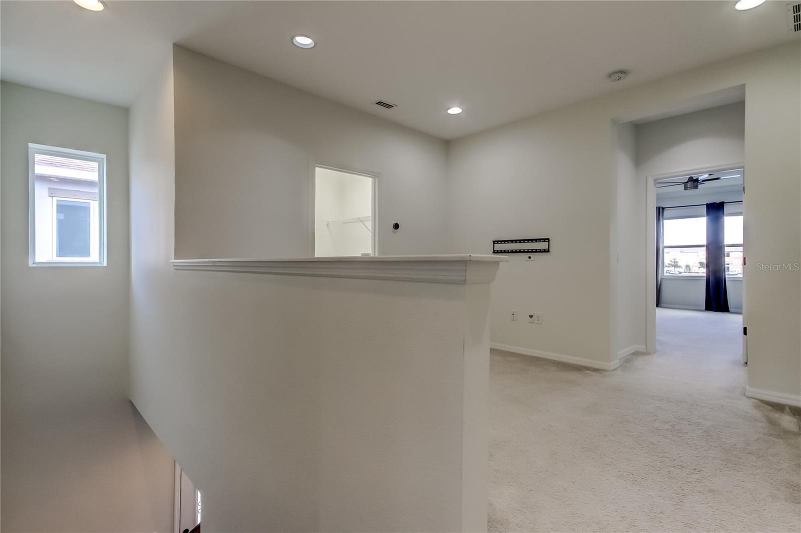 JACKSON SQUARE TWNHMS - Residential Lease