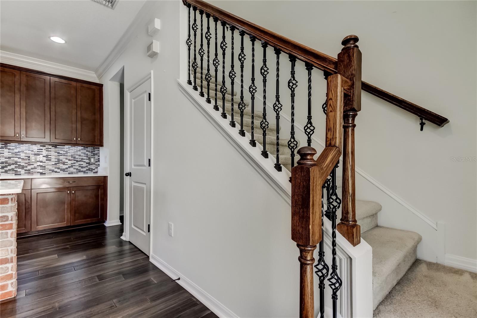 JACKSON SQUARE TWNHMS - Residential Lease