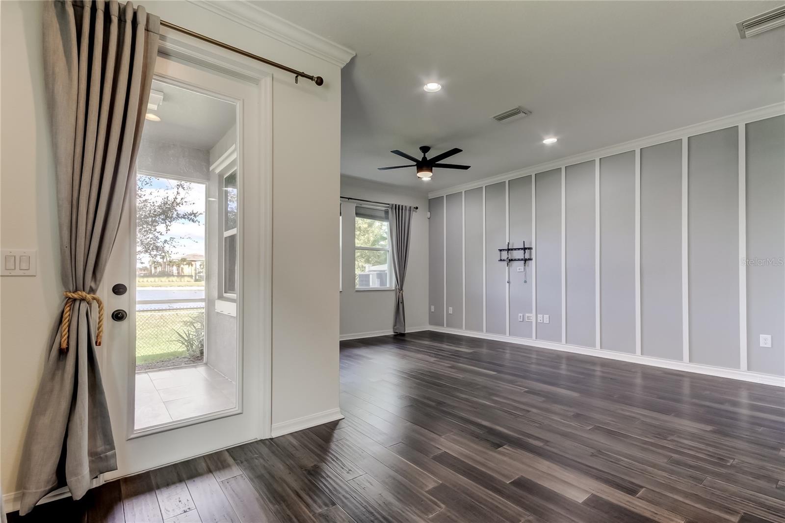 JACKSON SQUARE TWNHMS - Residential Lease