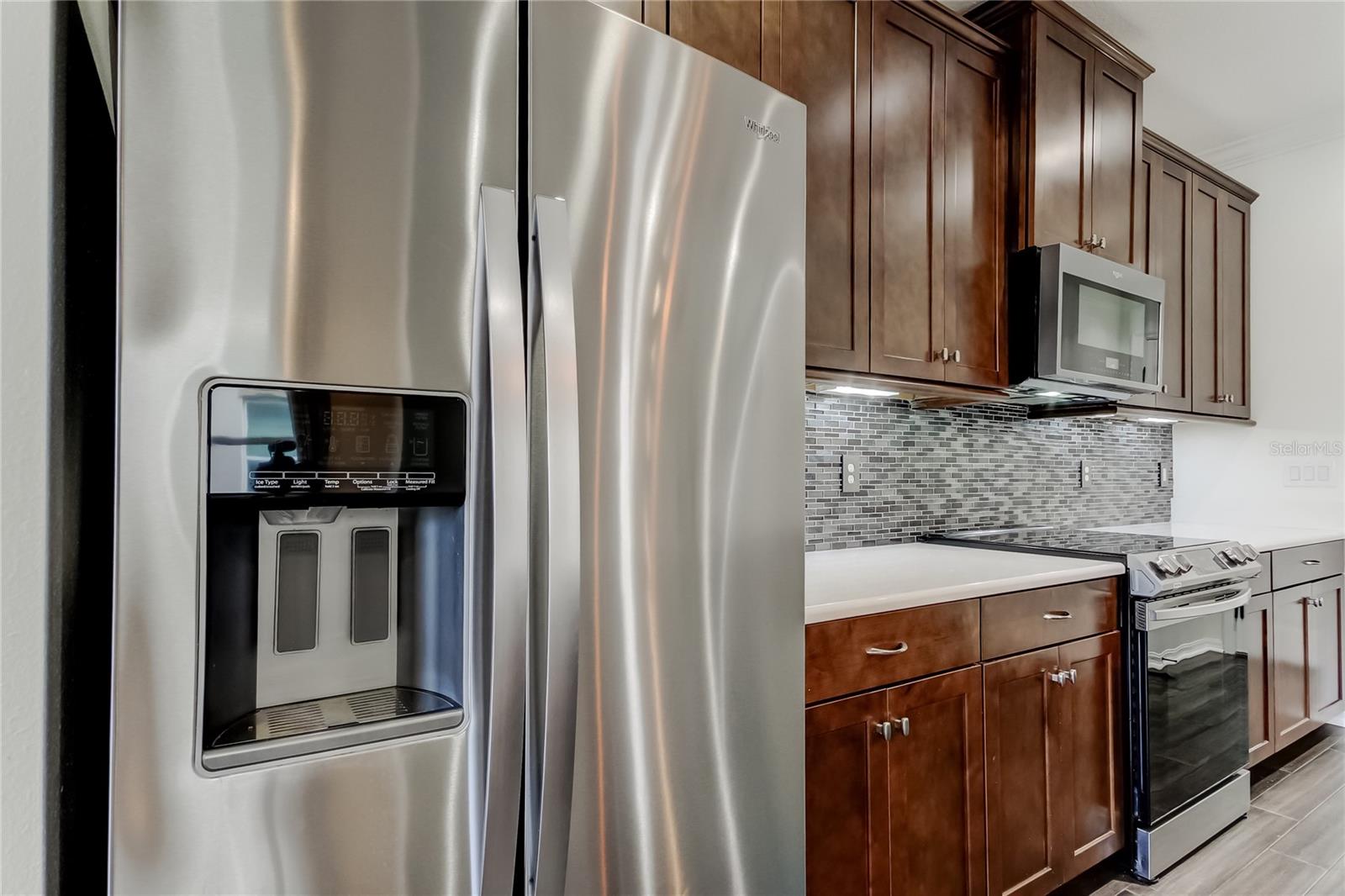 JACKSON SQUARE TWNHMS - Residential Lease