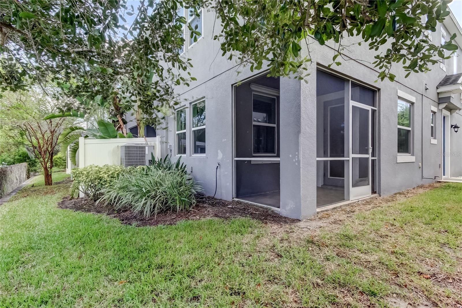 JACKSON SQUARE TWNHMS - Residential Lease