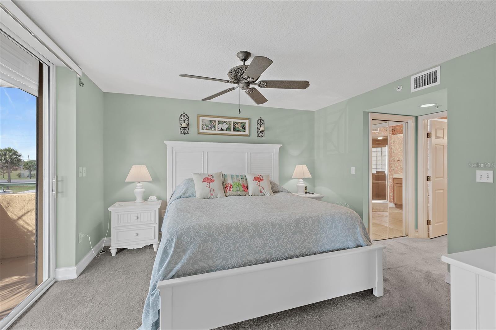 FLORES DEL MAR CONDO - Residential