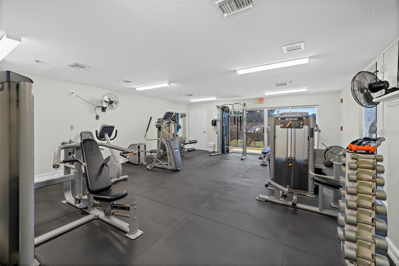 FLORES DEL MAR CONDO - Residential