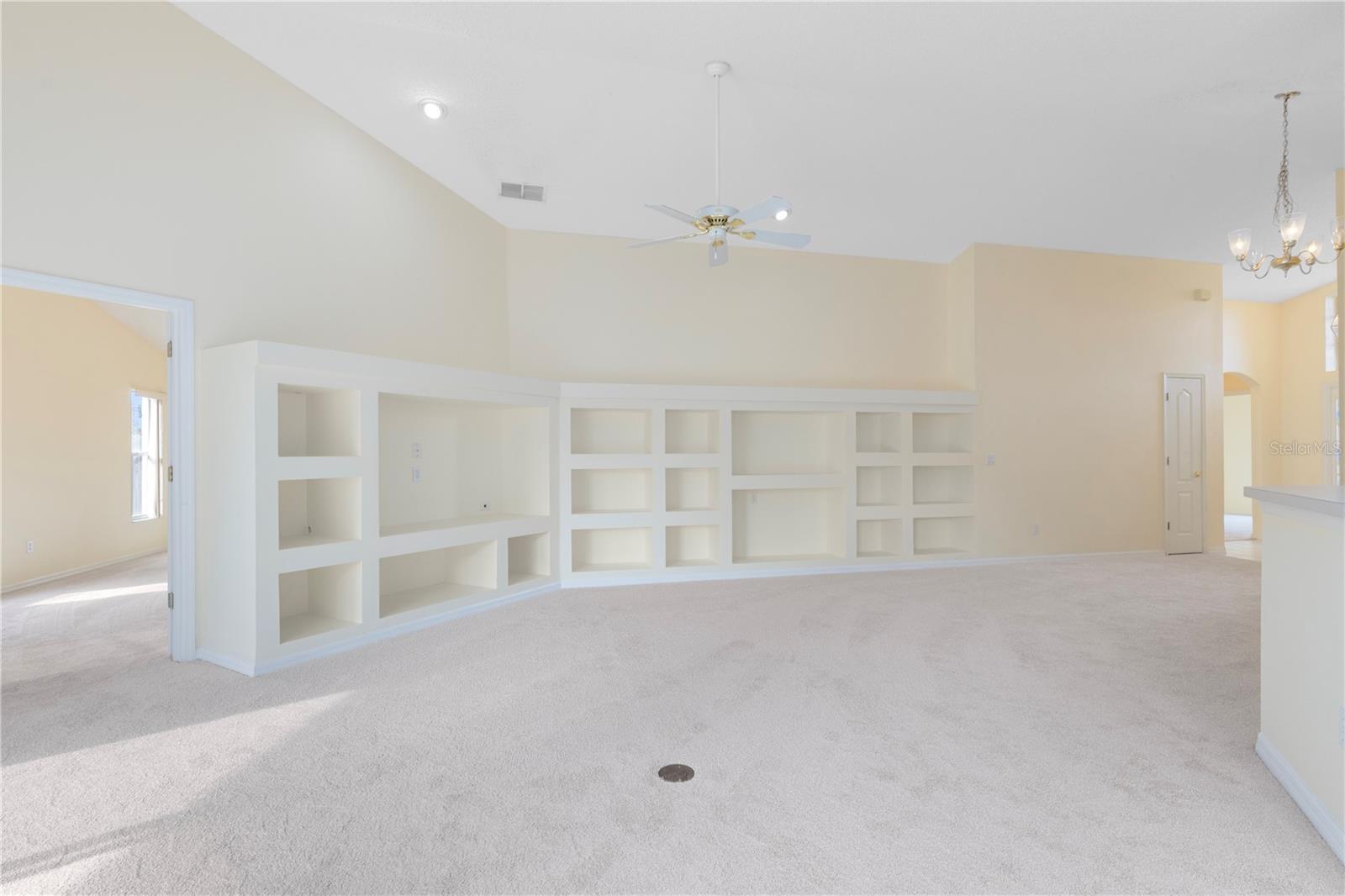 CRESCENT PARK PH 02 - Residential