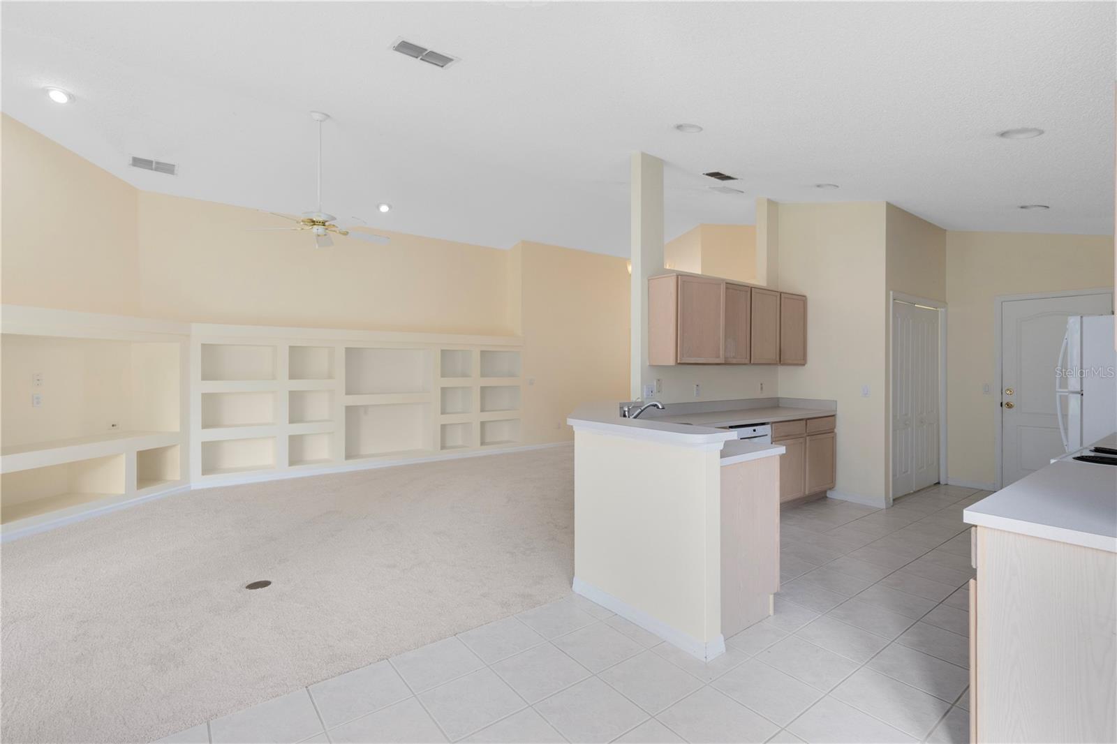 CRESCENT PARK PH 02 - Residential