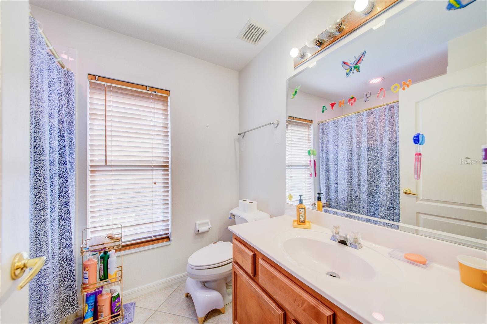 LAKE WEEKS PH 2 & 3 - Residential