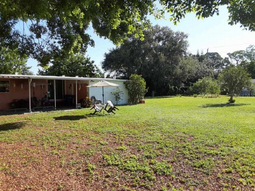 Live your dream in warm, sunny Florida minutes from 4 free beaches, 5 min to down town Venice Island and 25 minutes by car to downtown Sarasota.
Ptoperty is land only. Build your dream home or new manufactured home for $125.00
Acoralbay Vacation.