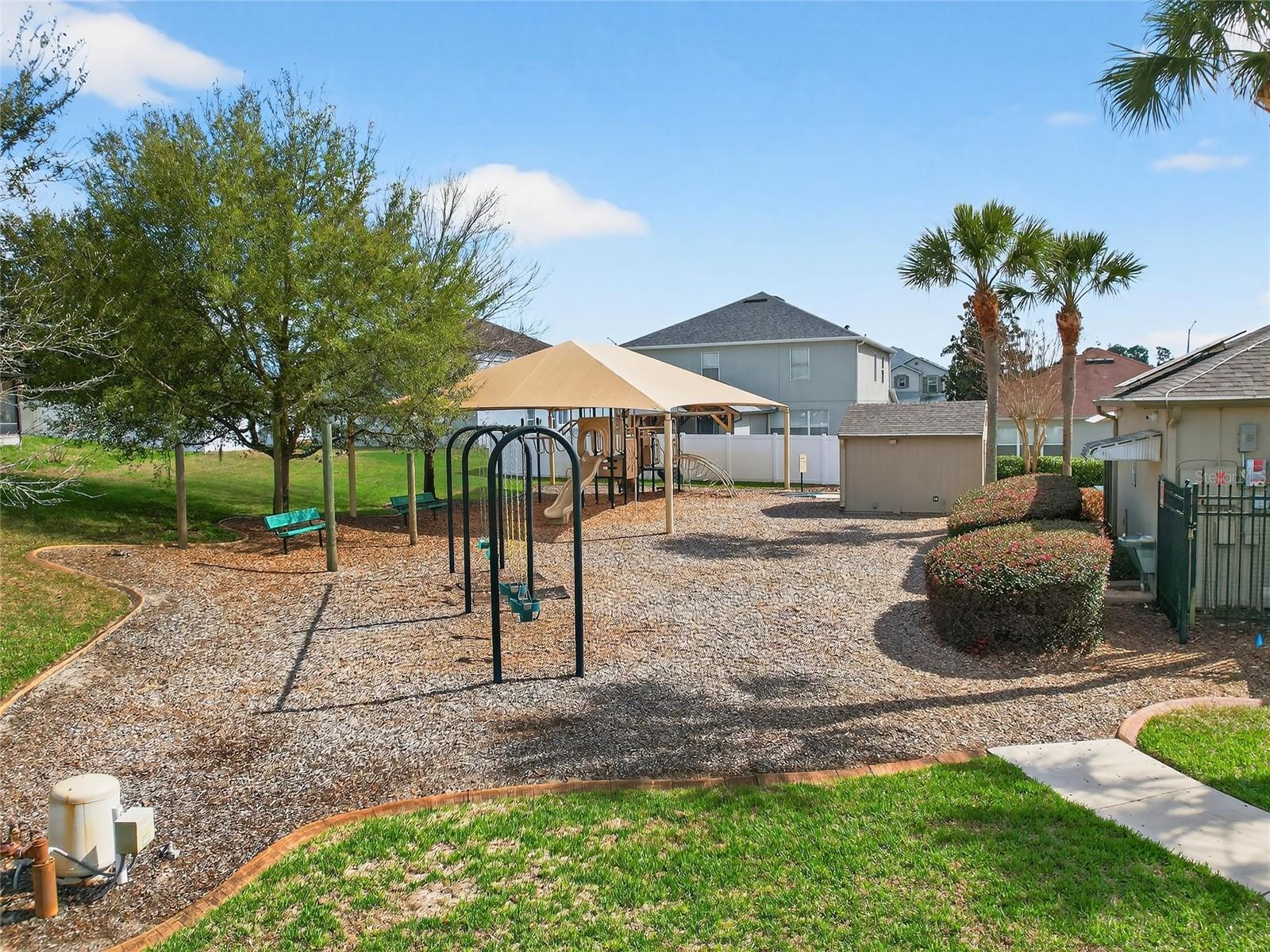 FOUR CORNERS PH 02 - Residential