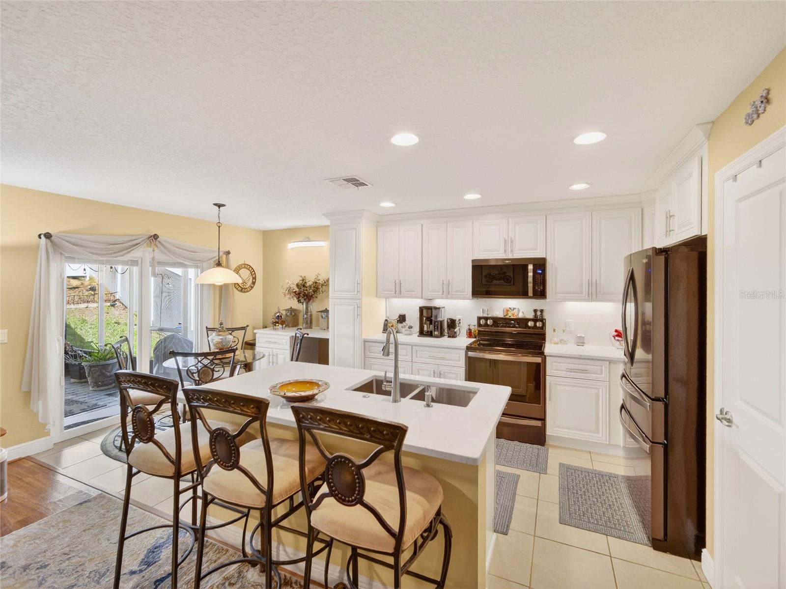 FOUR CORNERS PH 02 - Residential