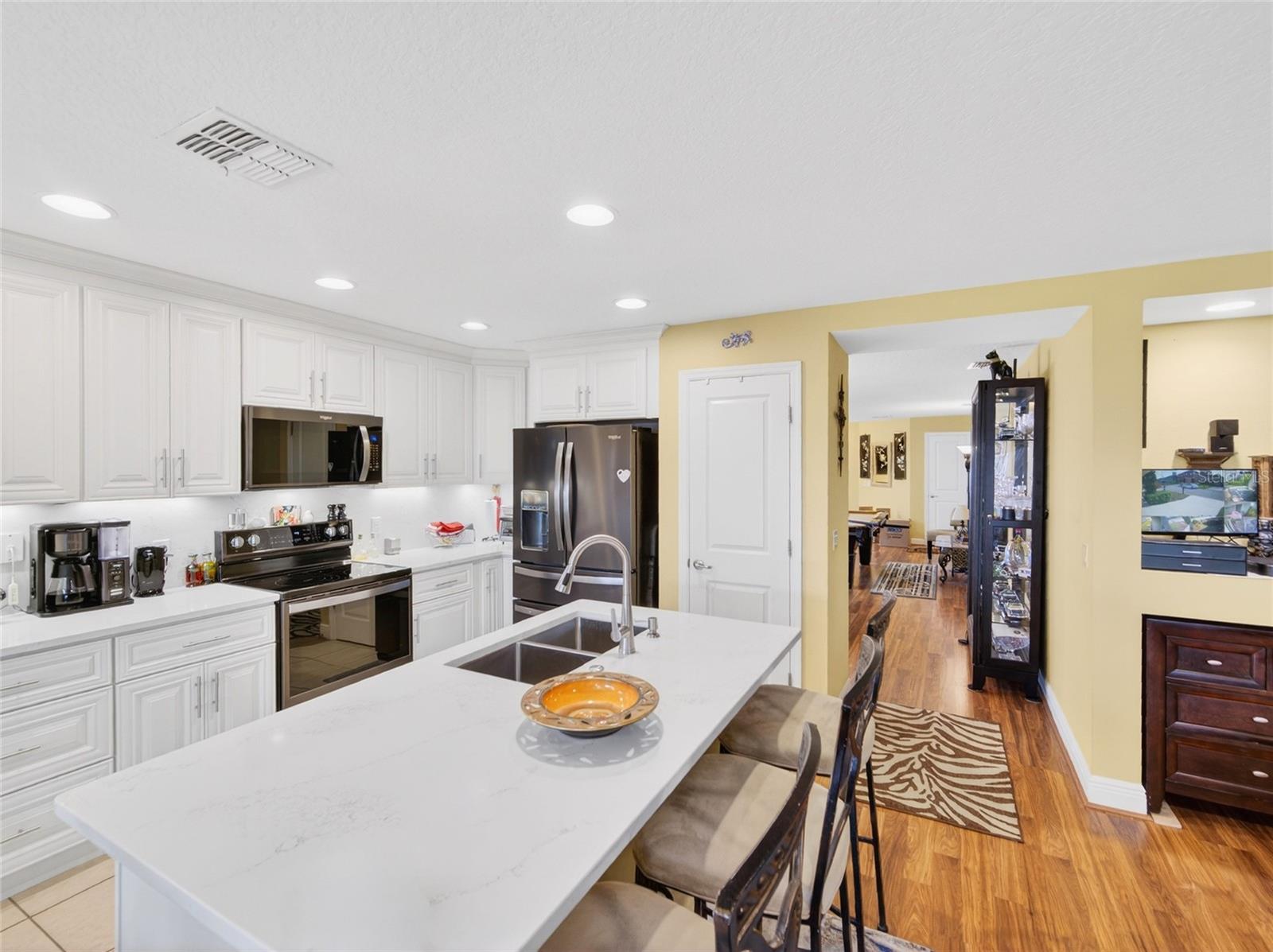 FOUR CORNERS PH 02 - Residential