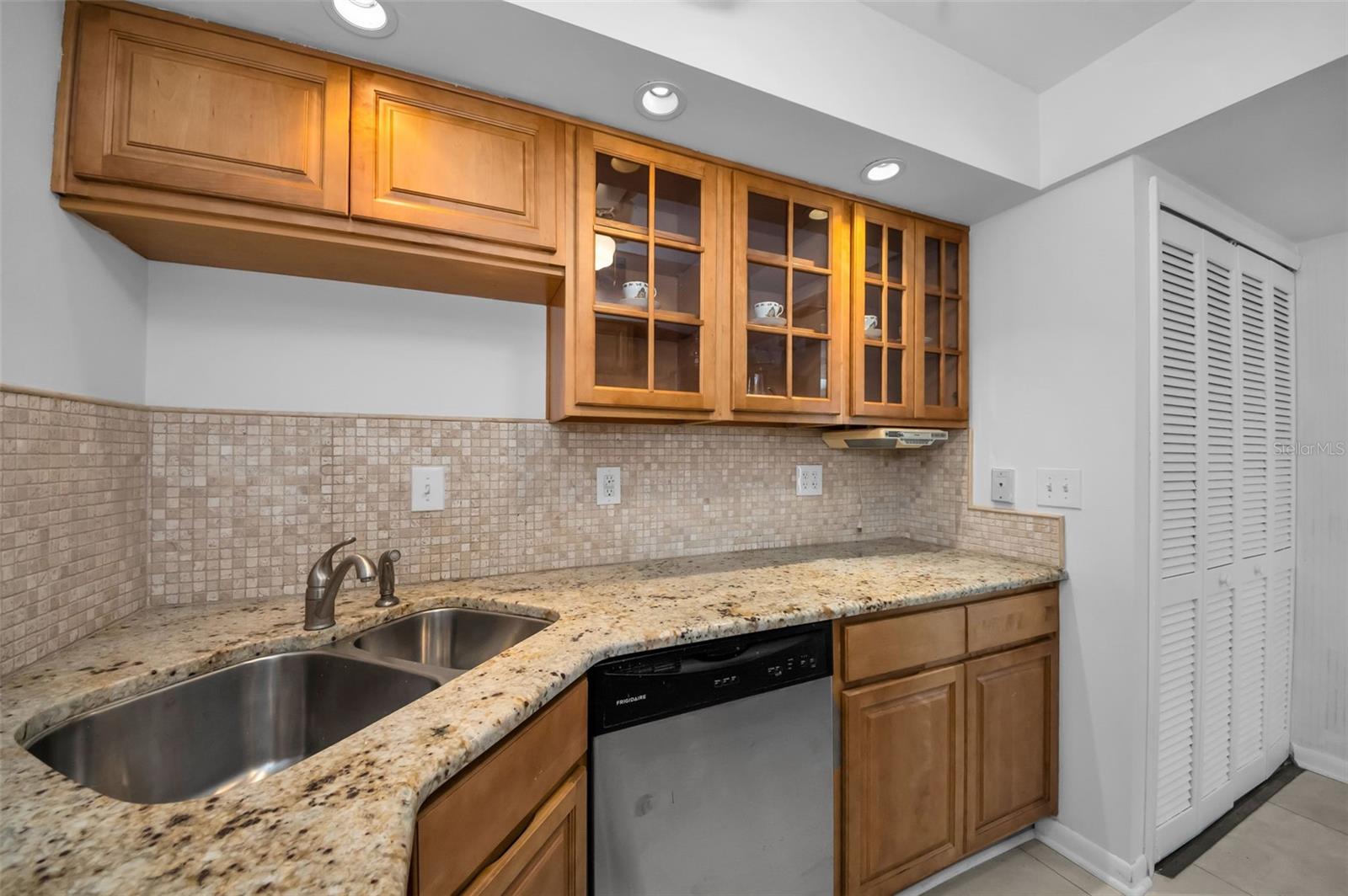 WINDRUSH BAY CONDO - Residential