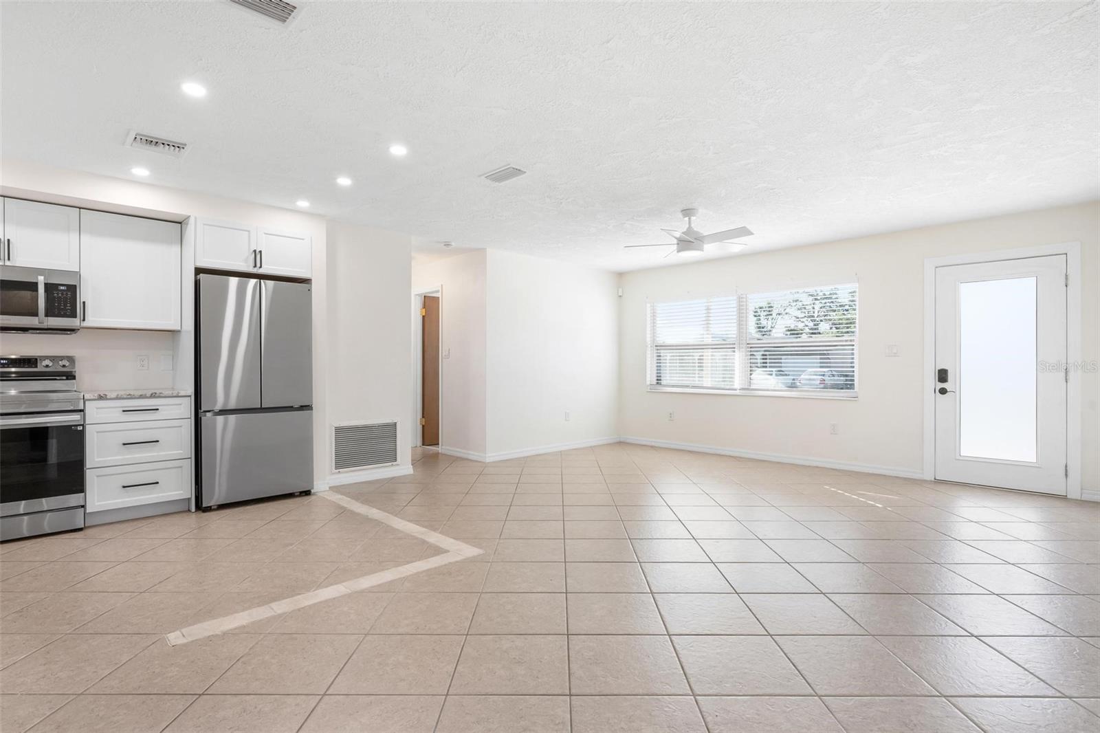 WINDSOR PARK FIRST UNIT - Residential