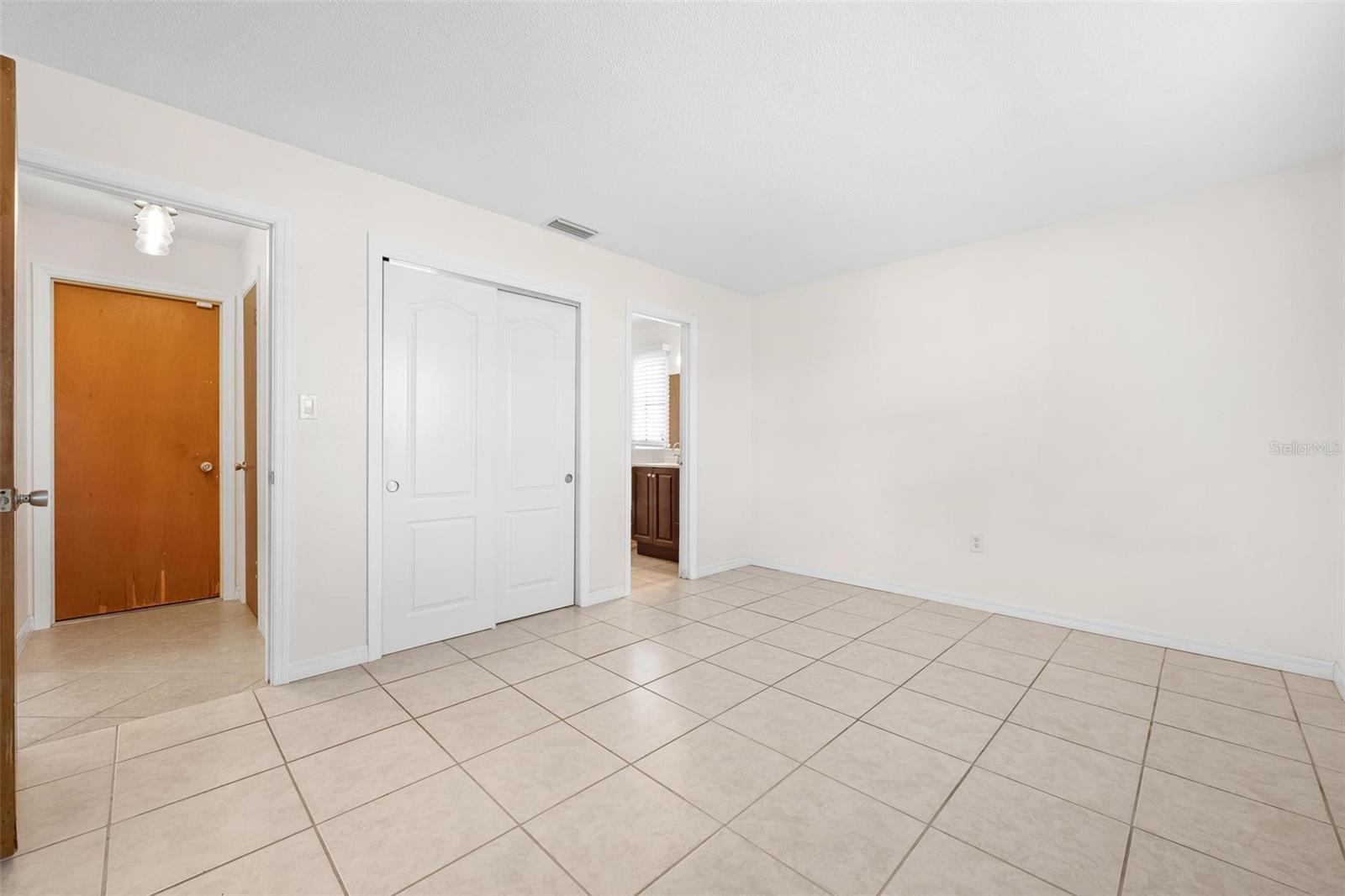 WINDSOR PARK FIRST UNIT - Residential