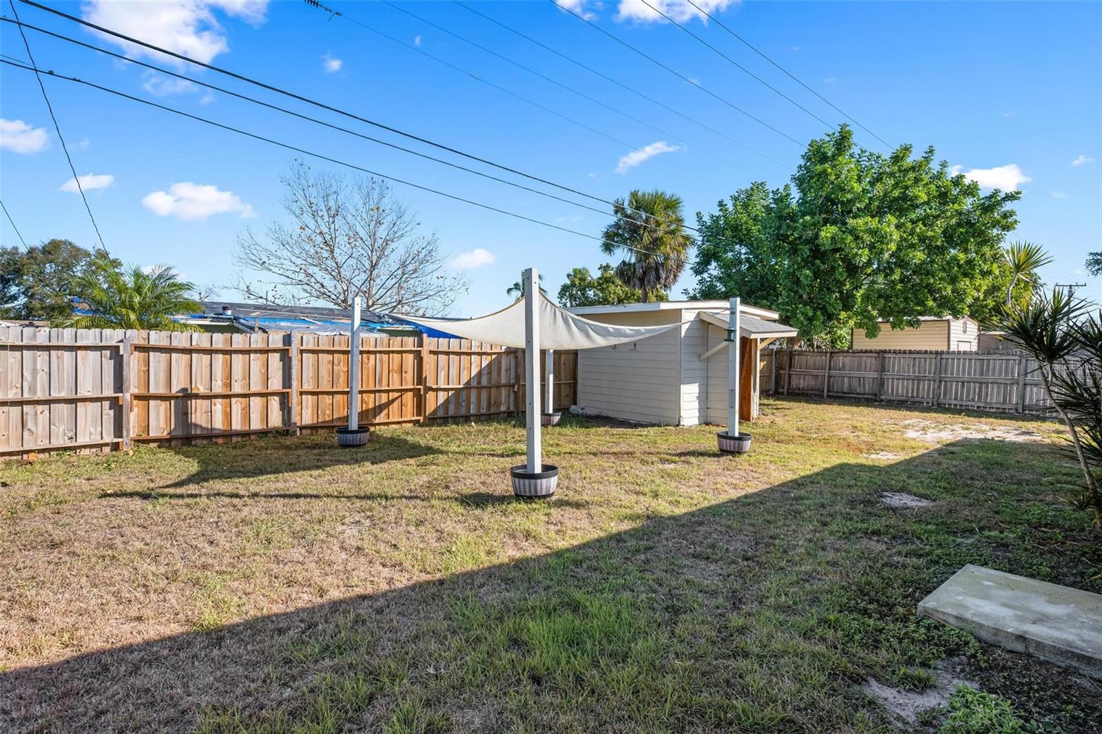 WINDSOR PARK FIRST UNIT - Residential