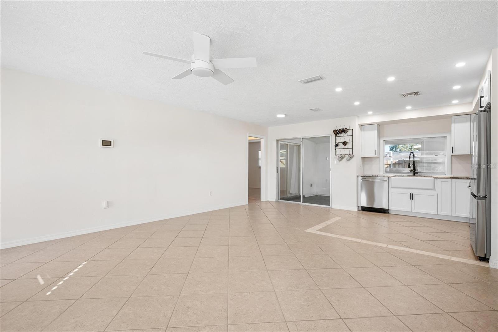 WINDSOR PARK FIRST UNIT - Residential