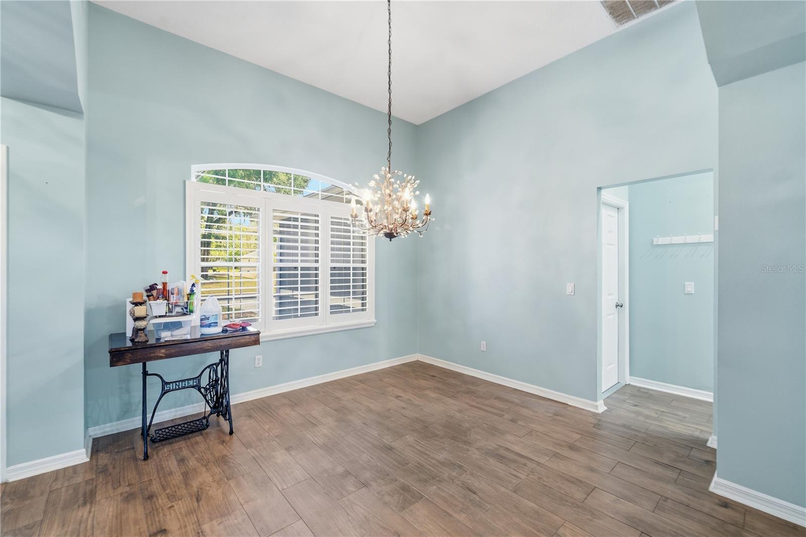 LAKES LADY LAKE - Residential